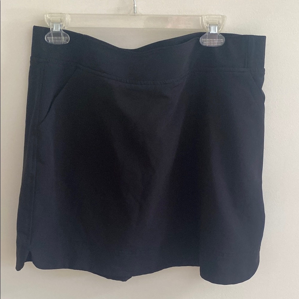 32 Cool Black Skort Size Large